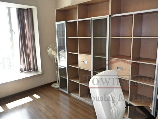 shanghai 2br apartment Elegant and bright 3br apartment for rent near West Nanjing Road