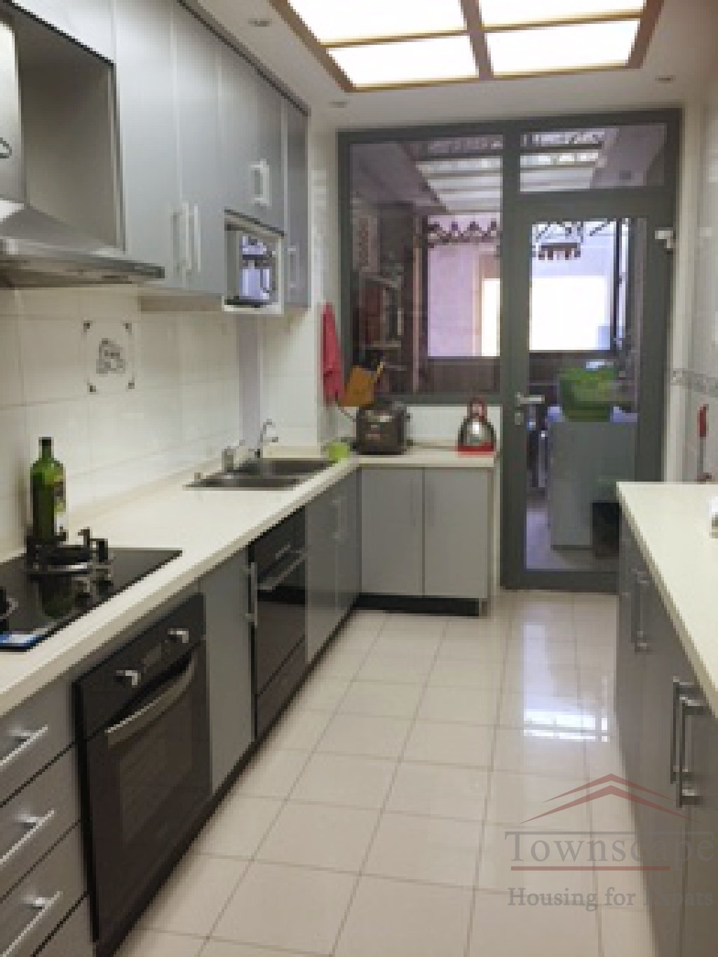 Green City Shanghai apartments Homey family apartment in Pudong Jinqiao (Green City)