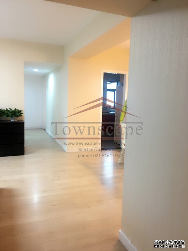  3.5BR Apartment in Ambassy Court nr Shanghai Library