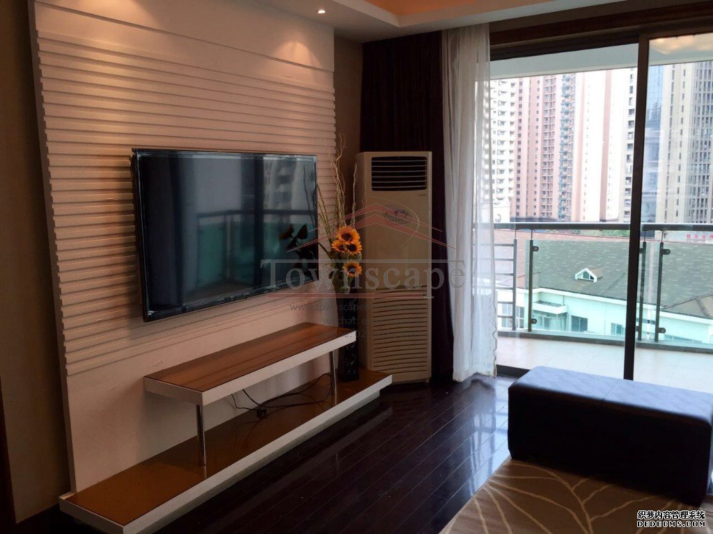  Modern 3BR Apartment at Tianzifang