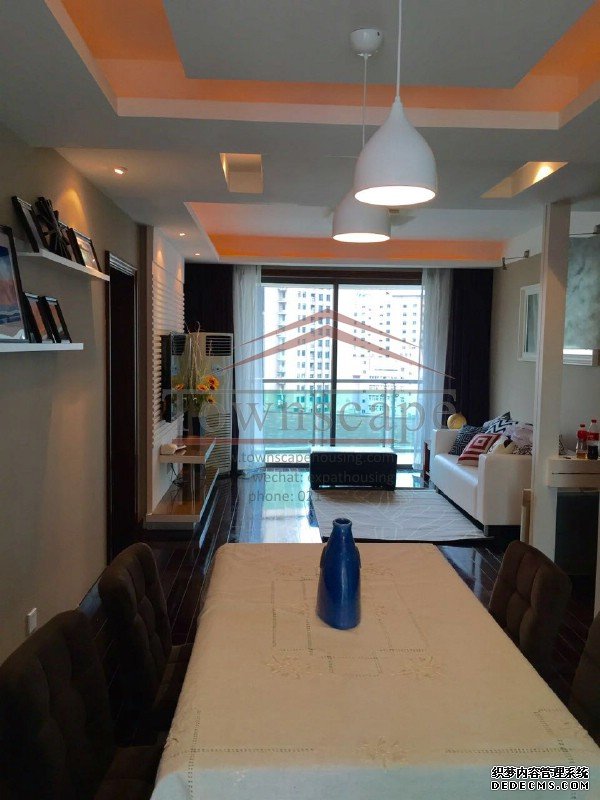  Modern 3BR Apartment at Tianzifang