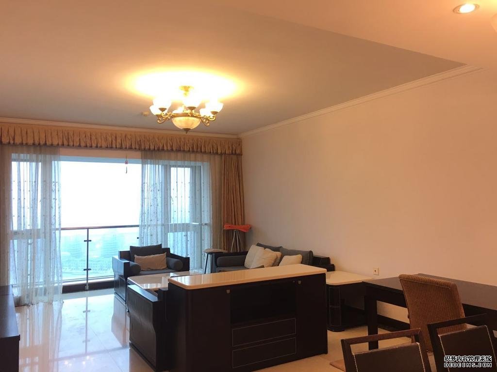  High-floor 3BR Apartment for rent in Lujiazui CBD