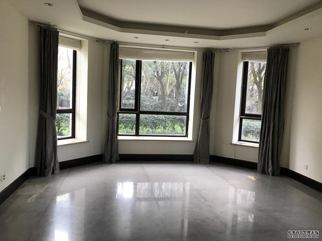  Luxury Maisonette Apartment for rent in former French Concession