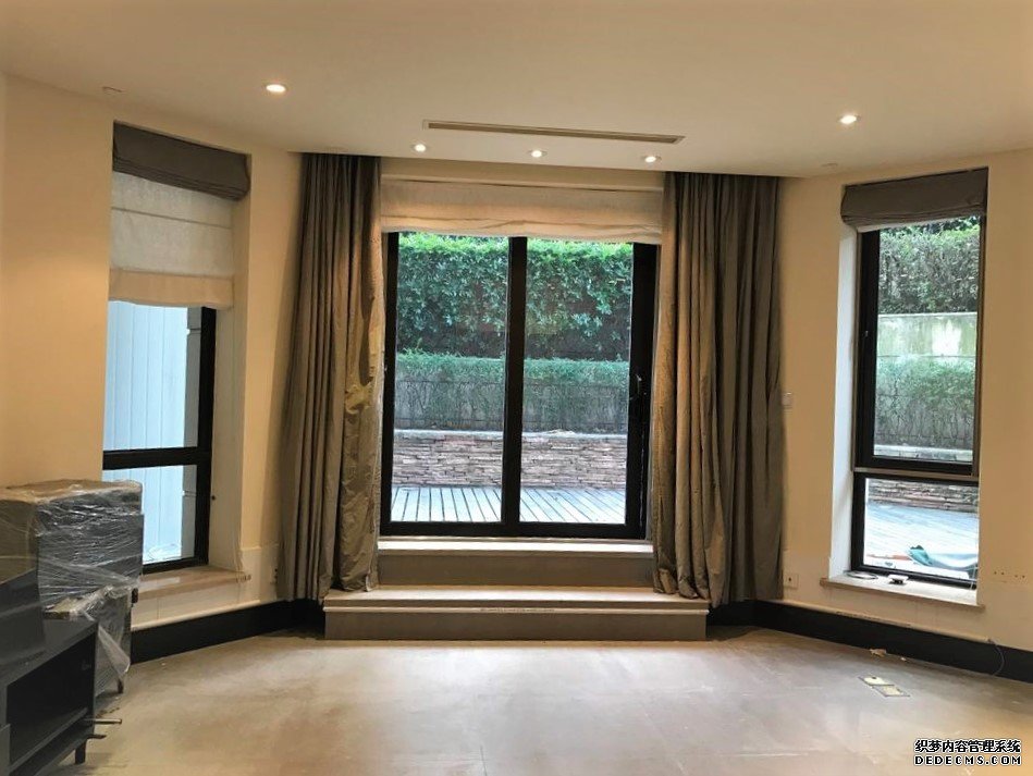  Luxury Maisonette Apartment for rent in former French Concession