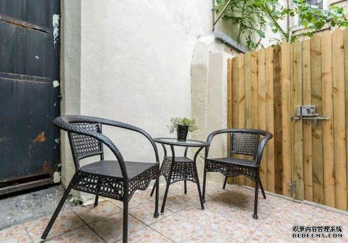  Excellent Studio for rent in Former French Concession