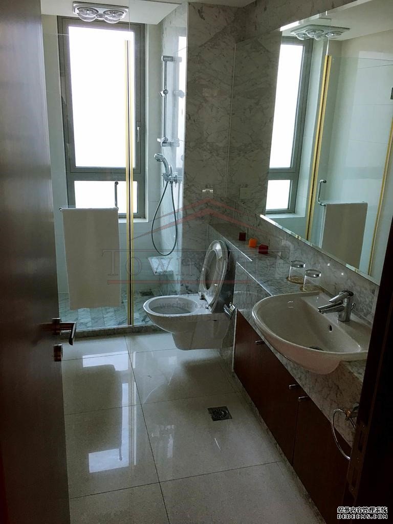  Elegant 3BR High-Floor @West Nanjing Road