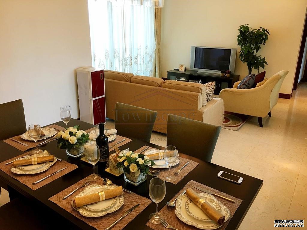  Elegant 3BR High-Floor @West Nanjing Road