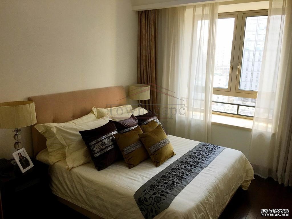  Elegant 3BR High-Floor @West Nanjing Road