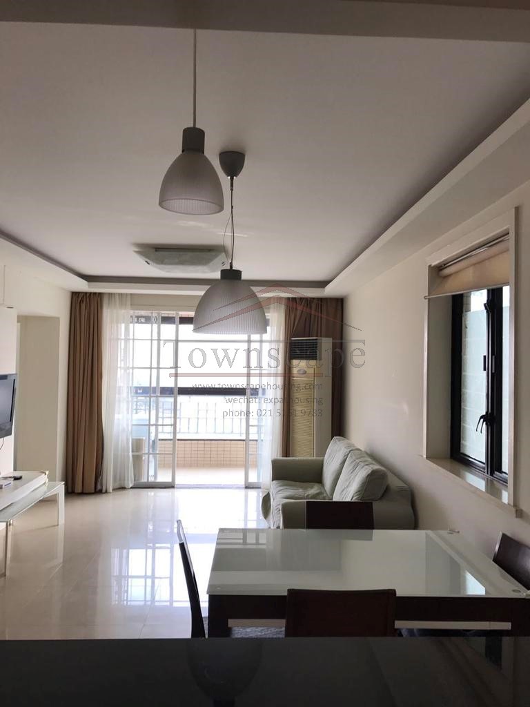  Sunny 2BR Apartment in French Concession near IAPM