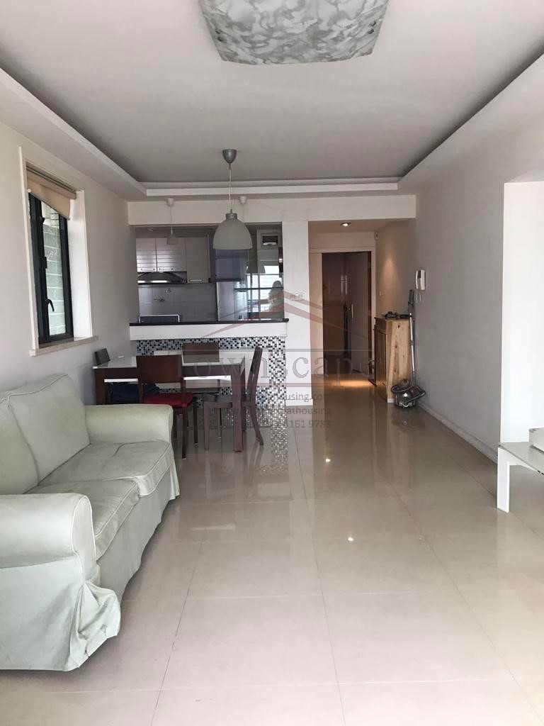  Sunny 2BR Apartment in French Concession near IAPM