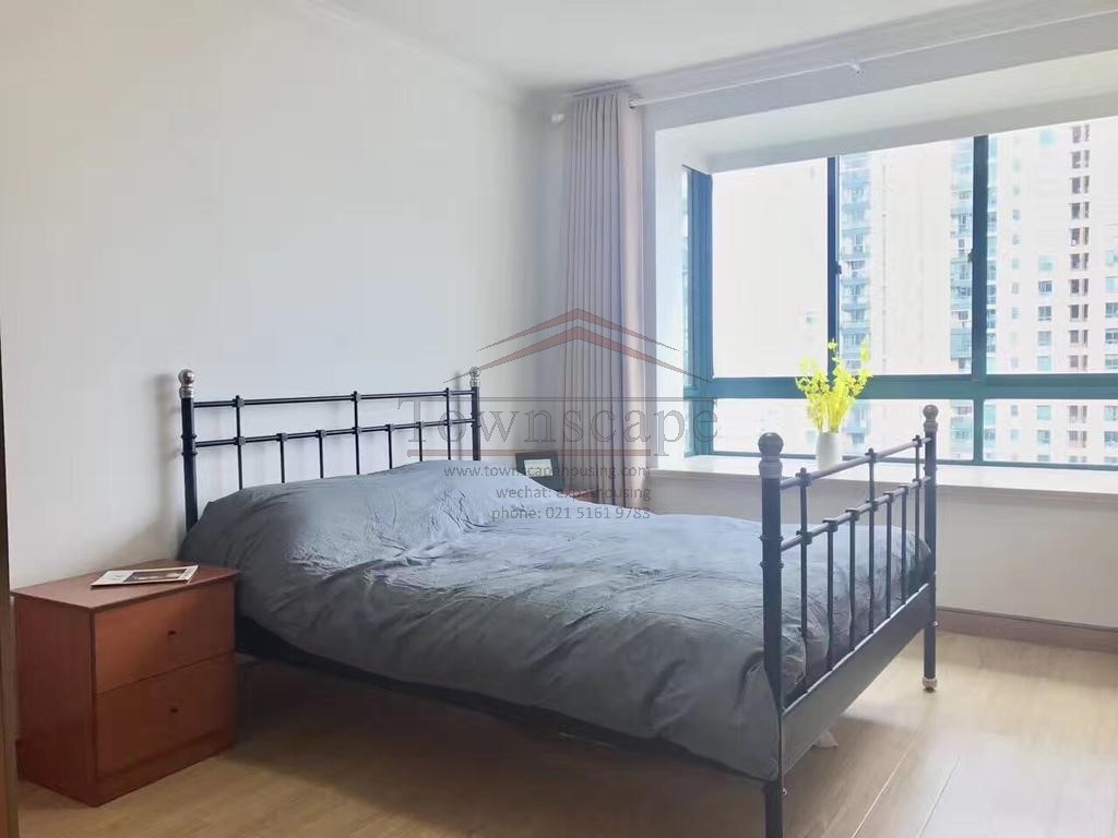  Modern 2BR Apartment in Xuhui nr Carrefour