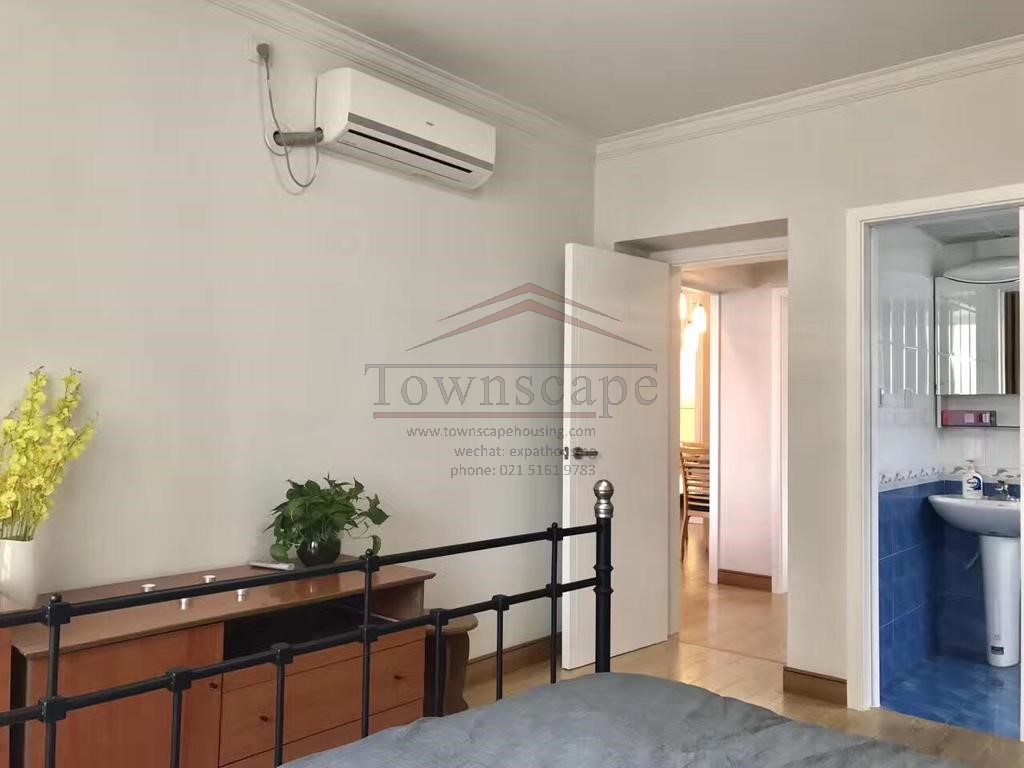  Modern 2BR Apartment in Xuhui nr Carrefour