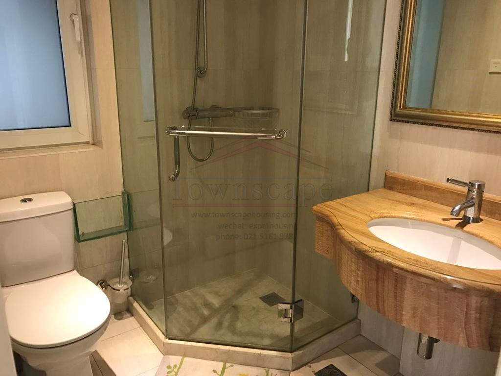  Welcoming 2BR Apartment for Rent in Lujiazui