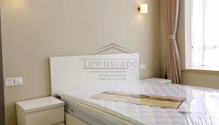  Modern 2BR Apartment near Hongqiao