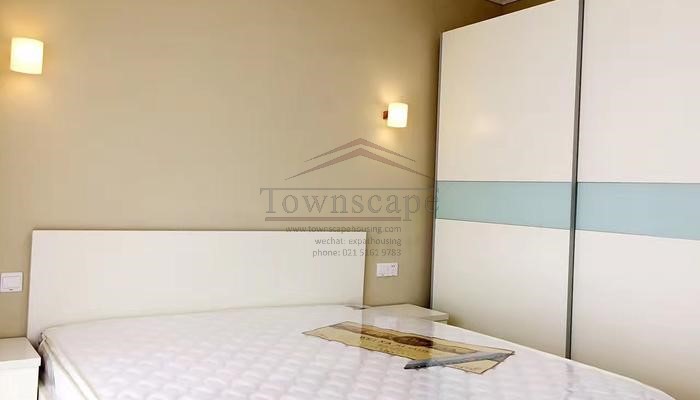  Modern 2BR Apartment near Hongqiao