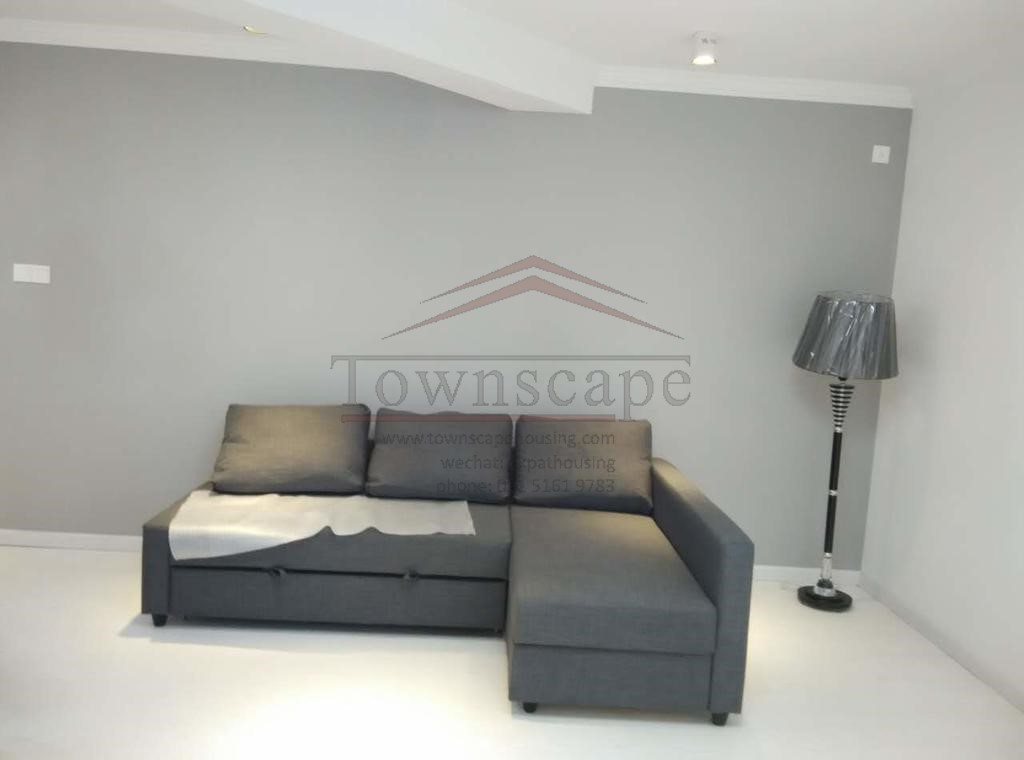  Renovated 1BR Apartment in Jingan Temple area