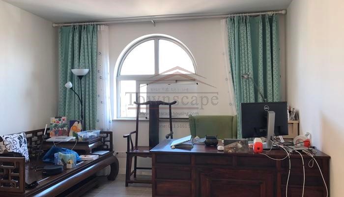  4BR Penthouse w/Roof-Top in Jingan