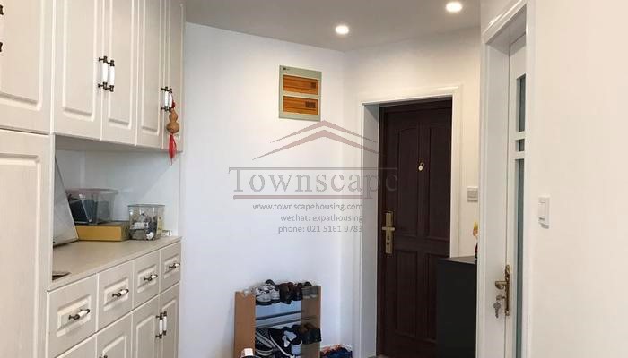  4BR Penthouse w/Roof-Top in Jingan