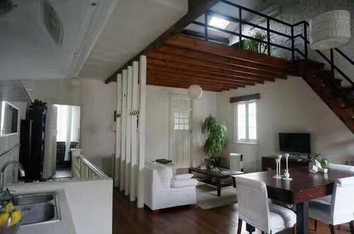  Beautiful Old House 2BR, 120sqm in French Concession