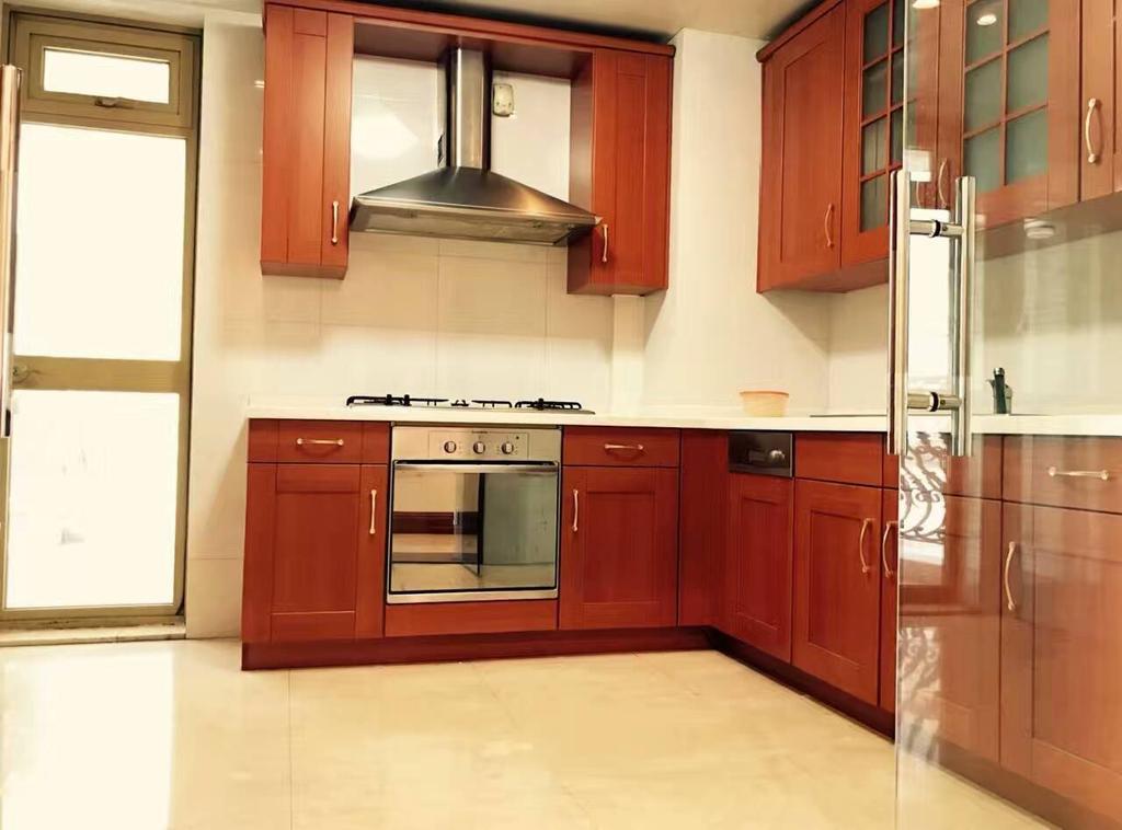  Bright, Modern 3BR Apartment in Downtown near Yuyuan