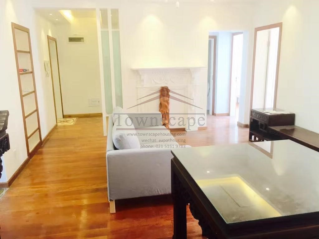  Sunny 3BR Apartment in French Concession