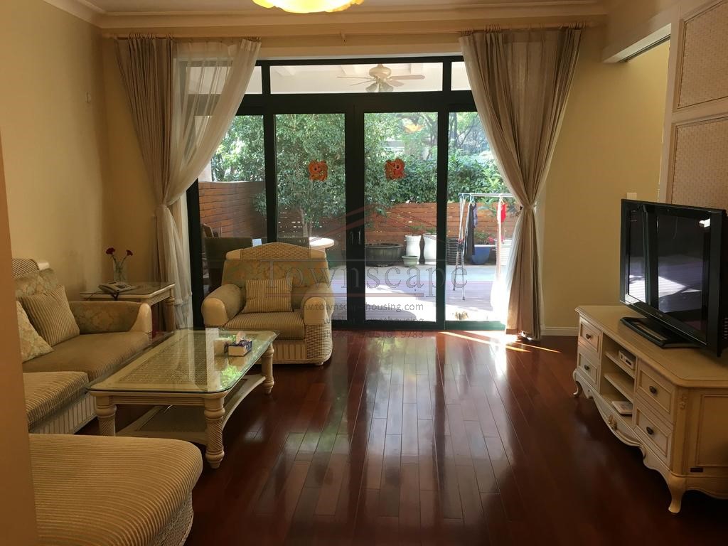  Spacious family apartment with garden in Hongqiao