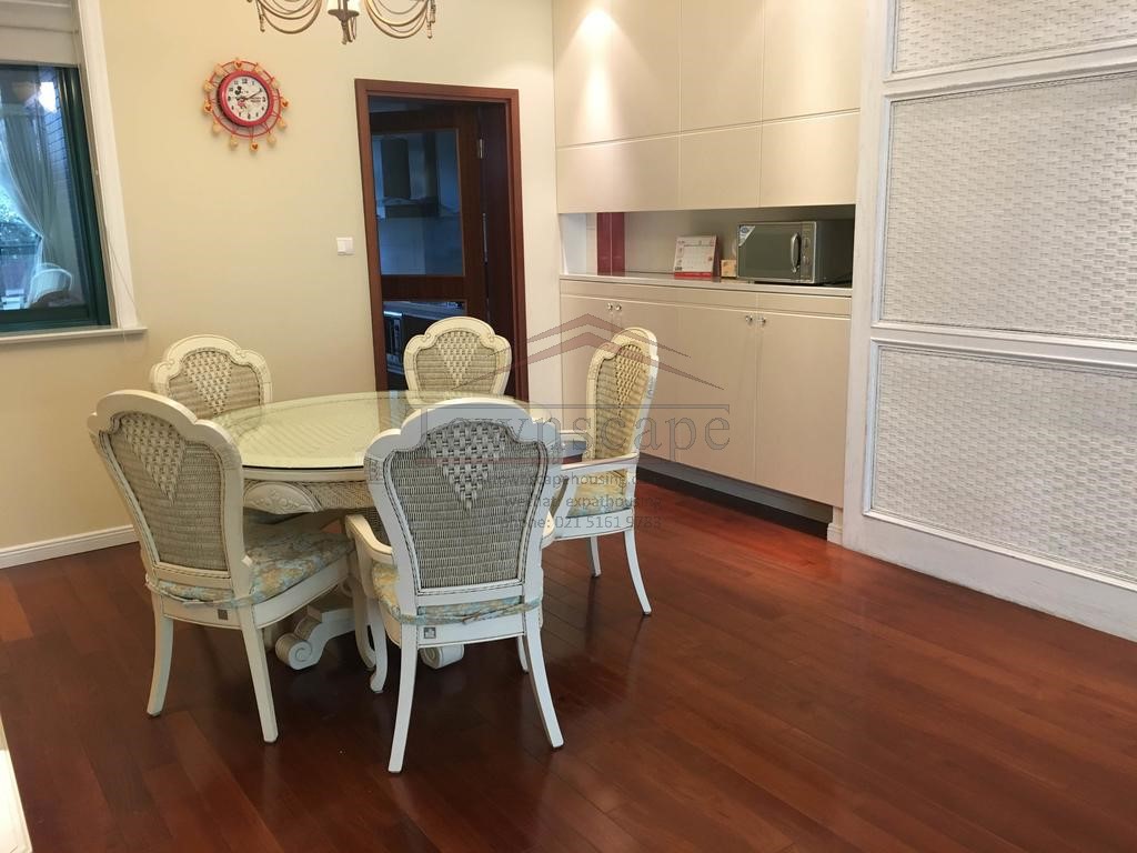  Spacious family apartment with garden in Hongqiao