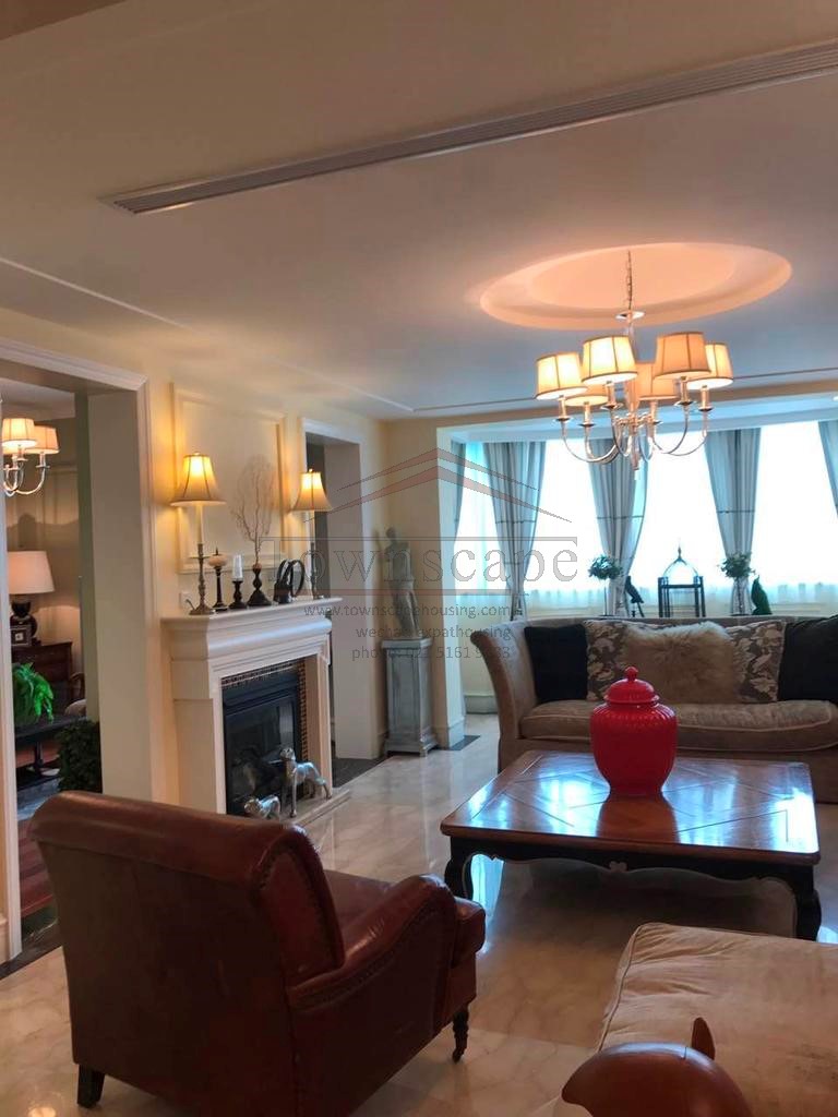  Luxurious 400sqm Penthouse near West Nanjing Road