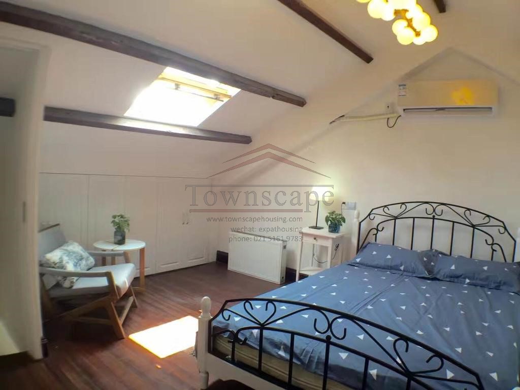  Bright 1BR Loft at West Nanjing Road