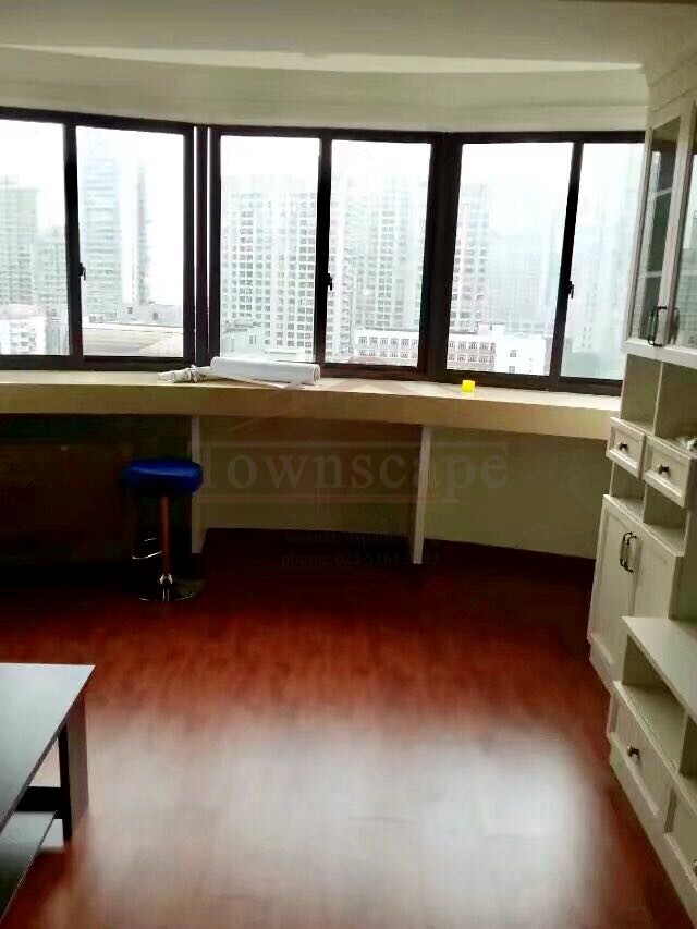  Bright and Clean 2BR Apartment in Downtown at XiaoNanMen Metro Line 9