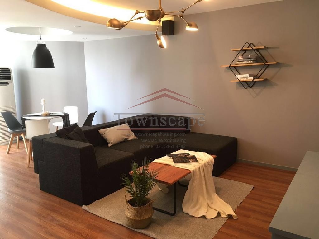  Spacious, Renovated 2BR Apartment in Downtown Area