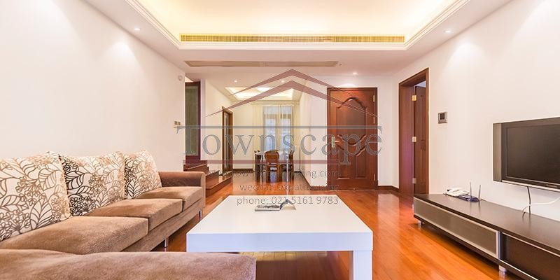  Immaculate 3BR Apartment in Changning