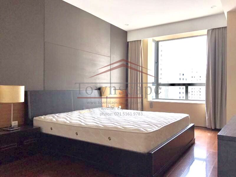  Xujiahui 3BR Apartment overlooking Park w/ Floor Heating