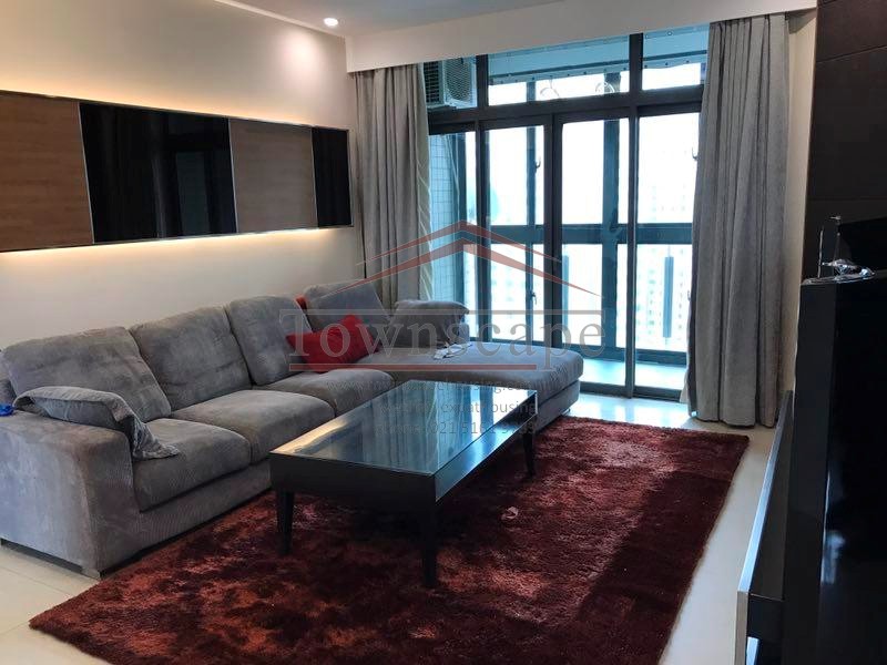  Xujiahui 3BR Apartment overlooking Park w/ Floor Heating