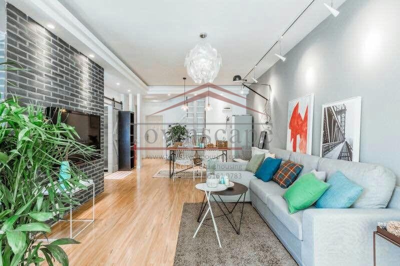  Sleek & Simple, Renovated 4BR Apartment in Xujiahui