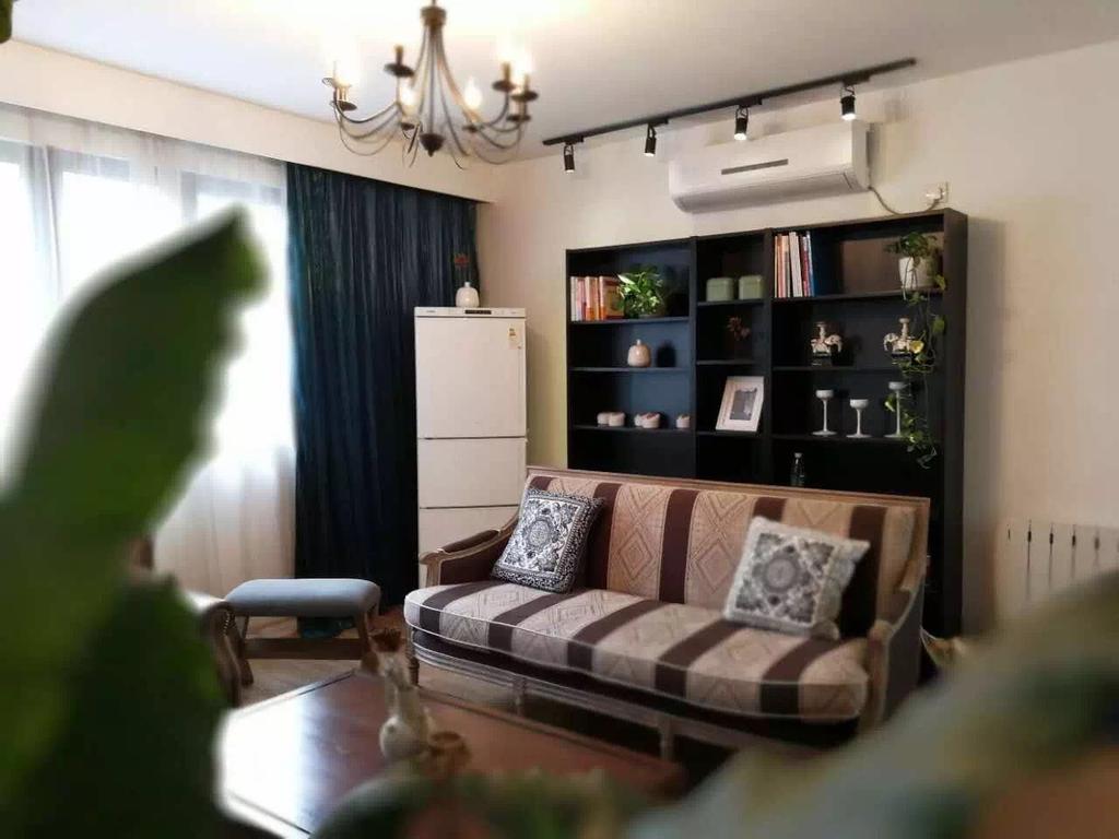 rent apartment in jing`an Spacious 1 Bed Apartment Jing