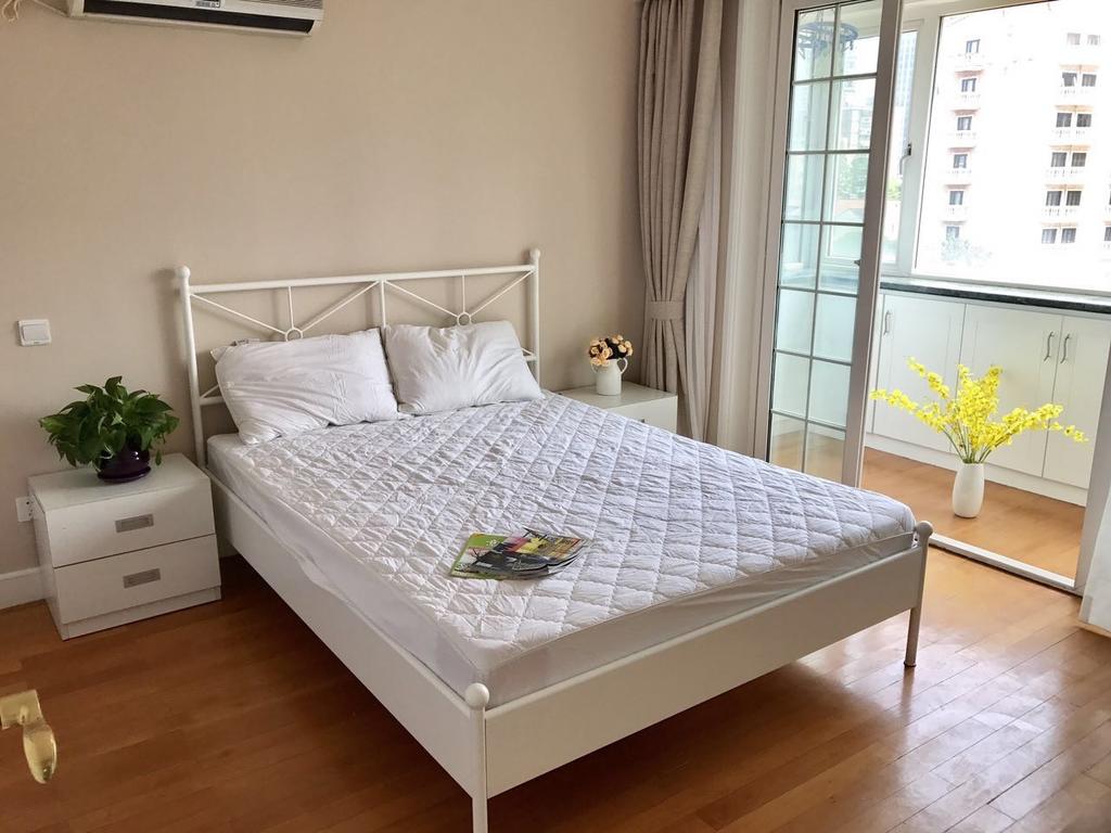 3 bedrooms apt for rent french concession Spacious & Bright Apartment in The Former French Concession