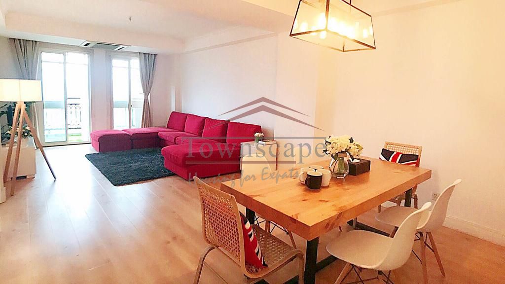  Bright 2BR High-Rise in Downtown (Jingan/Xuhui)