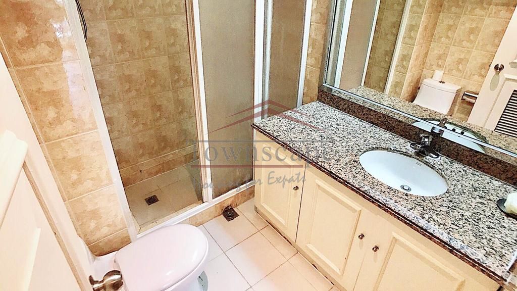  Bright 2BR High-Rise in Downtown (Jingan/Xuhui)