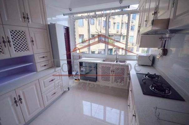  Ample 2BR Apartment with Floor-Heating in Hengshan Road