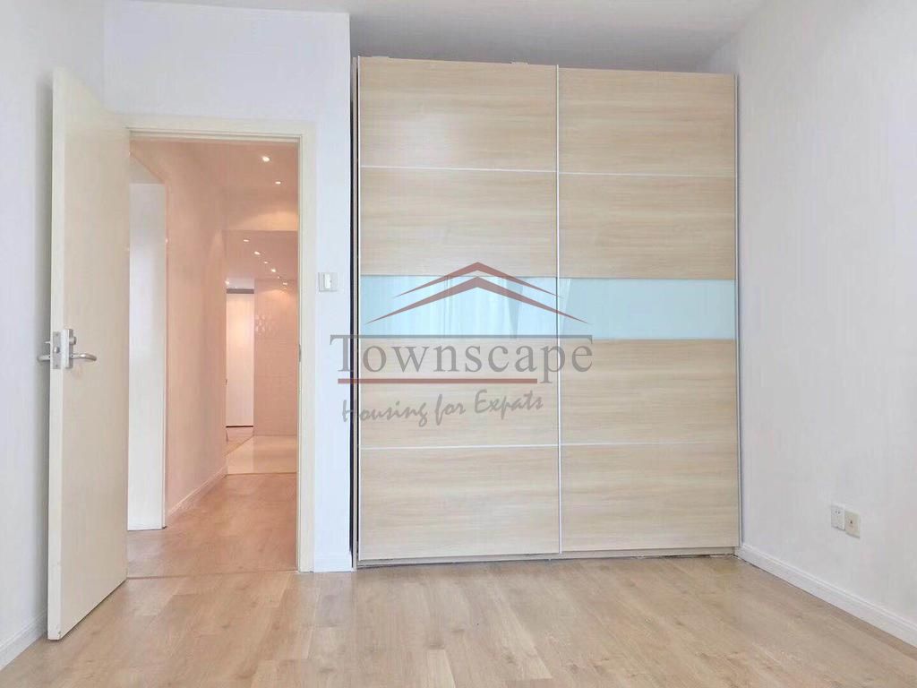  Modern 2BR Apartment for rent at Gubei Gold Street