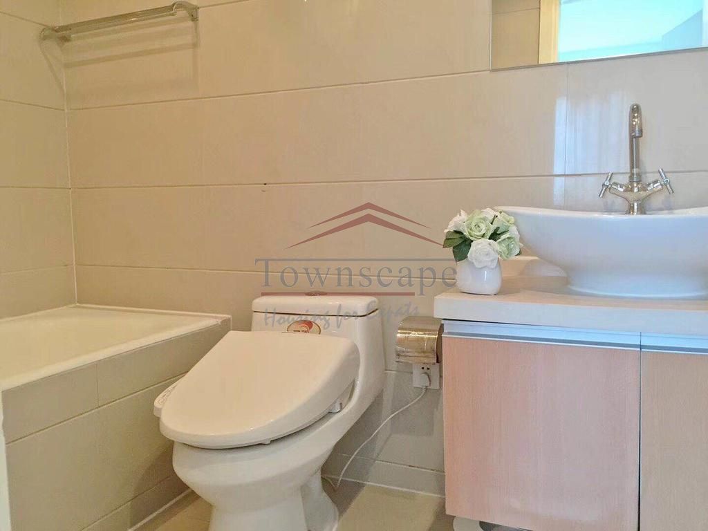  Modern 2BR Apartment for rent at Gubei Gold Street