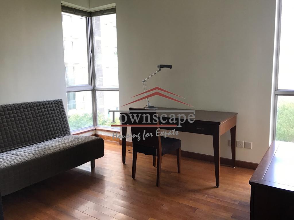  Prime Location: High Quality 3BR Apartment in Xintiandi