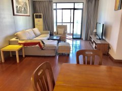  Great Value for Money: Sunny Apartment in Jingan