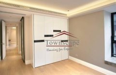  High-end 4BR Apartment in New Jing