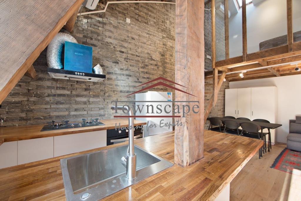  Spacious Loft 2BR w/Floor-Heating in Jingan