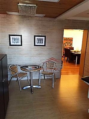  Elegant, Modern 3BR Apartment in Downtown