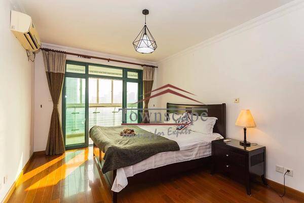  Simple 3BR Apartment in Jing