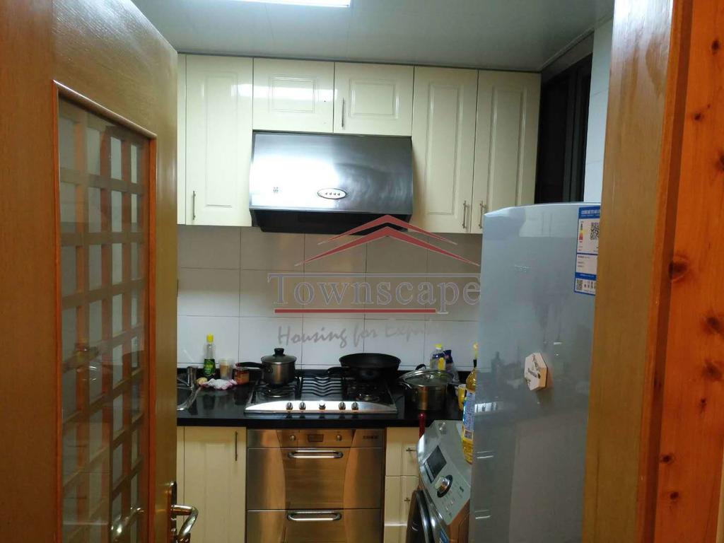  Modern Apartment w/Terrace nr West Nanjing Rd