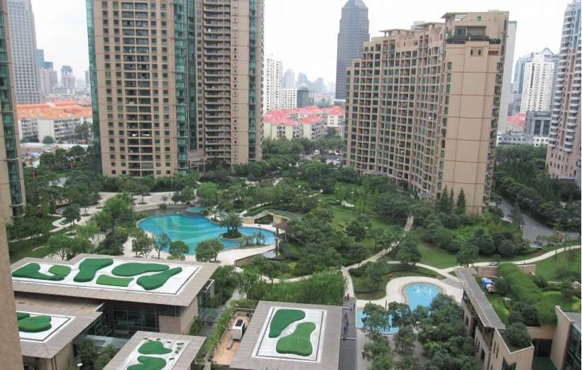  Family Apartment in Tianshan near Hongqiao and Metro Line 2